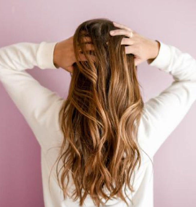 Manage Your Frizzy Hair This Monsoon